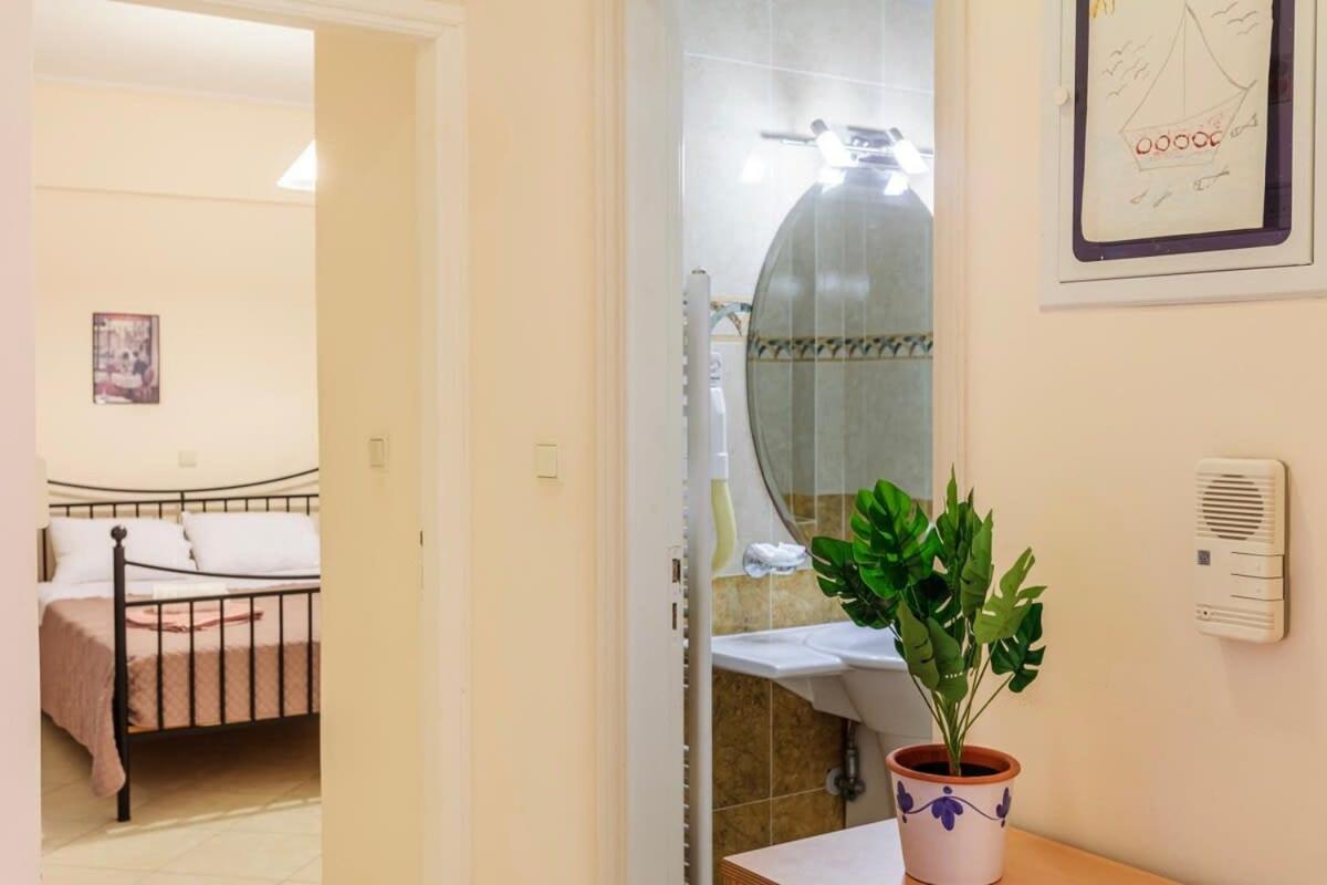Spacious Urban Haven-Family Home, Perfect Location Kalamata Ngoại thất bức ảnh