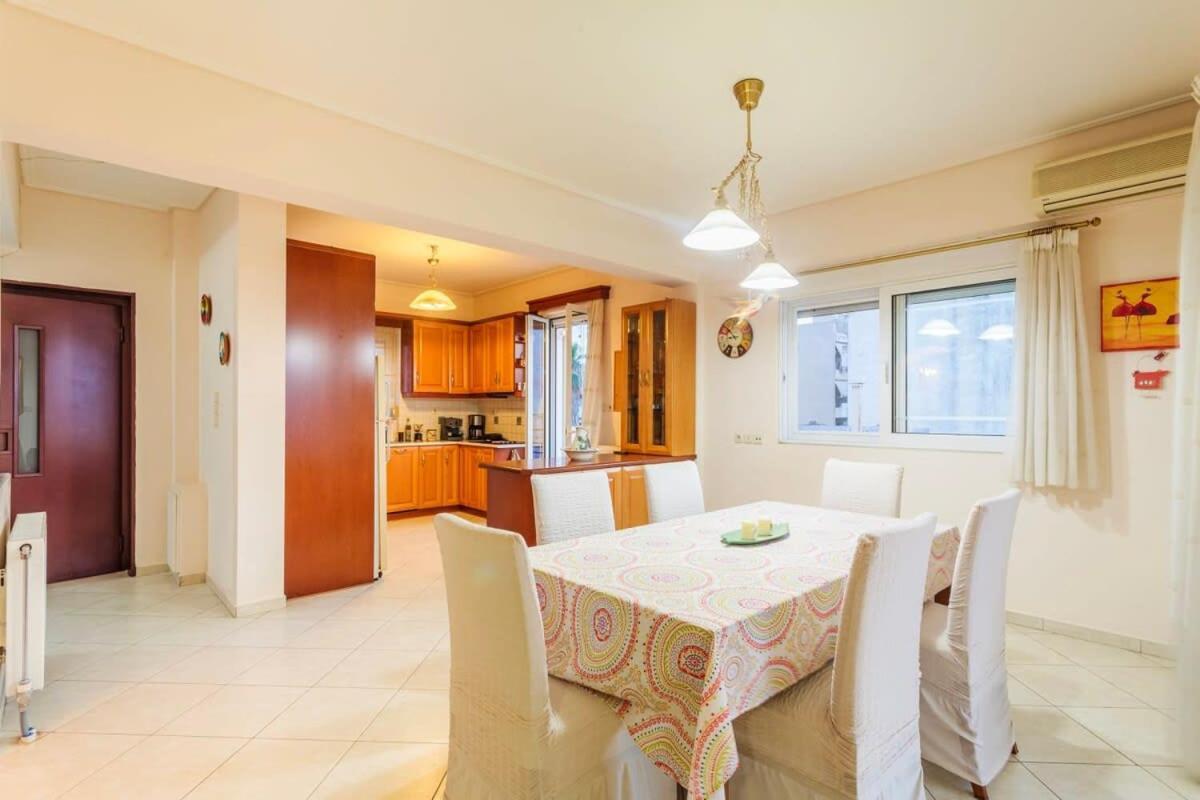 Spacious Urban Haven-Family Home, Perfect Location Kalamata Ngoại thất bức ảnh